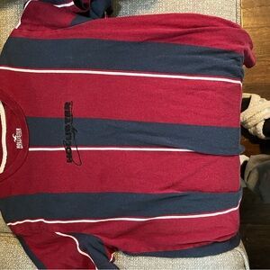 Hollister tee shirt